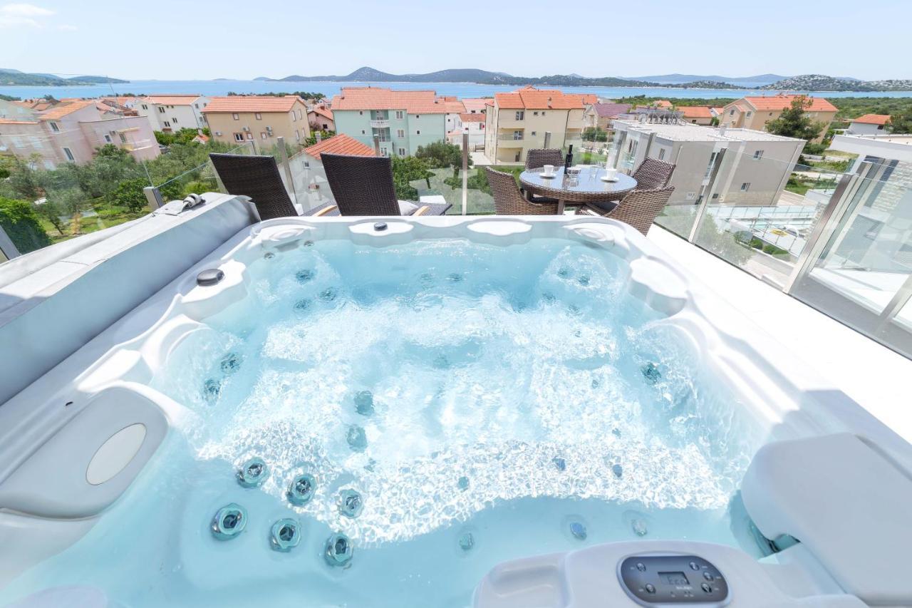 Villa Aliara Jacuzzi Apartment Vodice Exterior foto